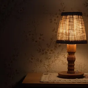 Bordslampa trä mintDutch Dilight