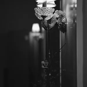 Trävägglampa beige medium